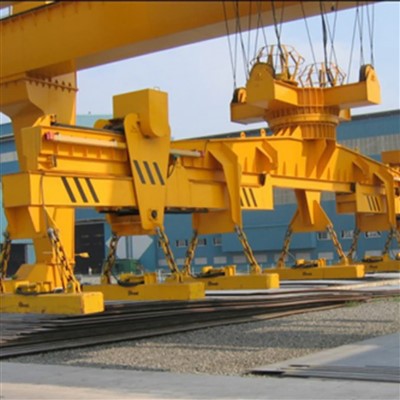 100 tonų viršutinės vielos krano